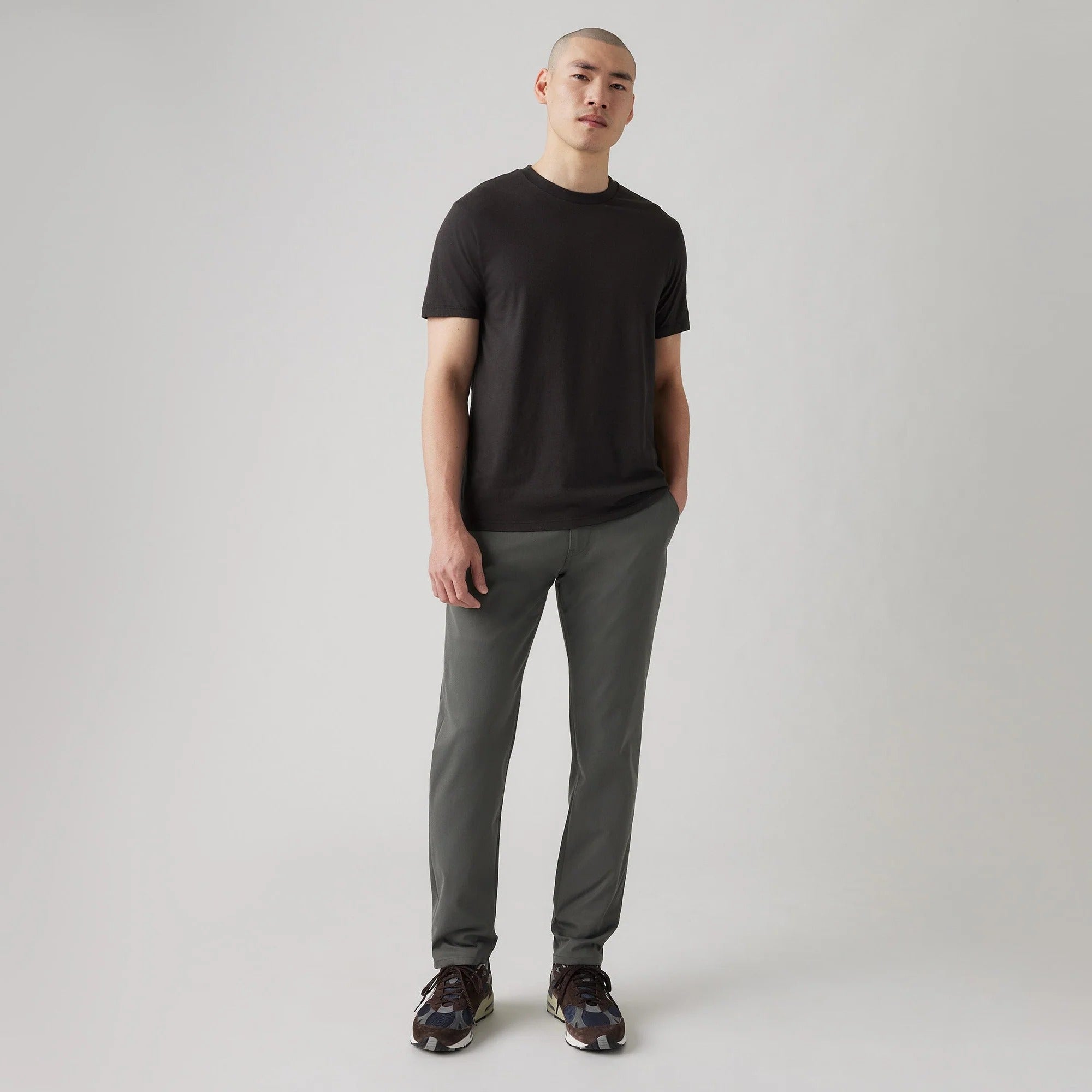 Levi's® Men's XX Chino Standard Taper Tech+ - Grey | Levi's SG
