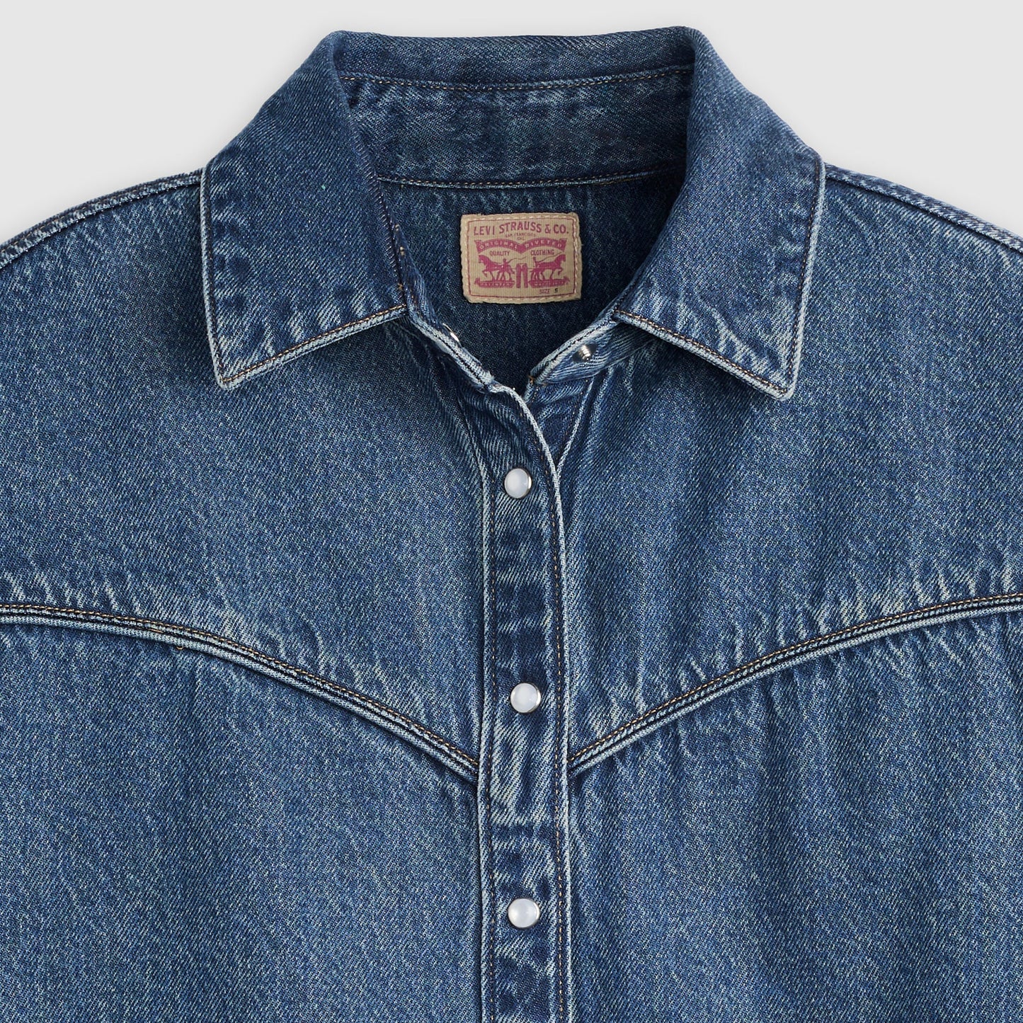 Levi's® Women's Logan Short-Sleeve Denim Shirt