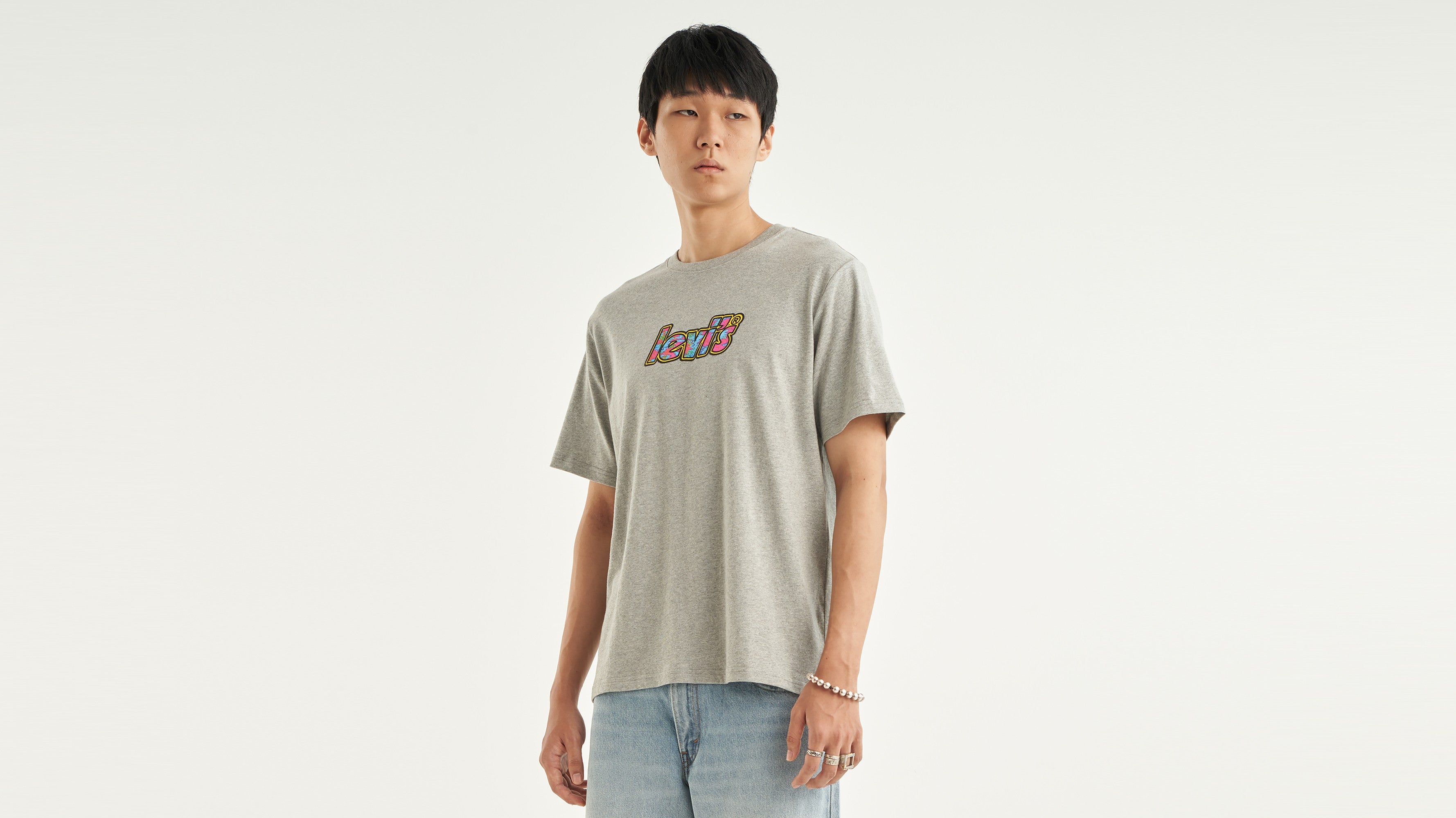 white grey graphic tee