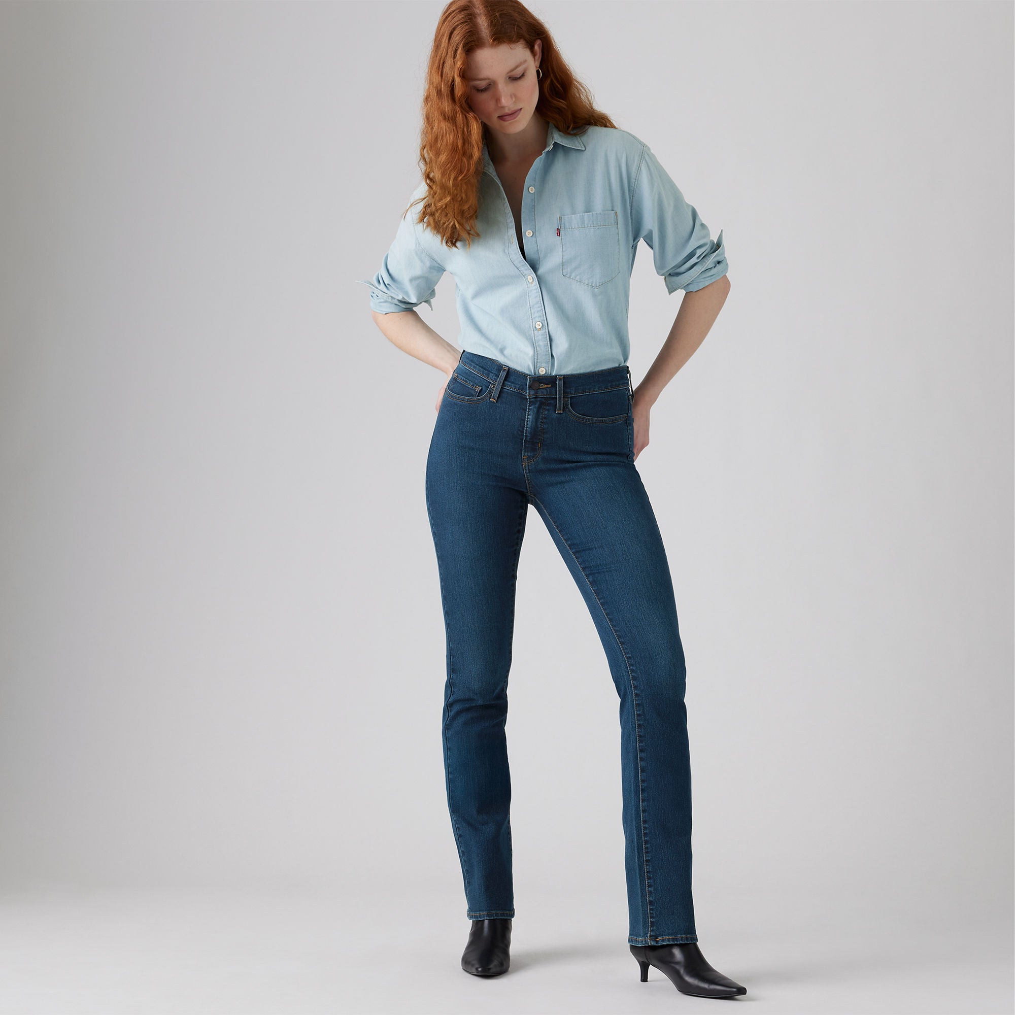 Levi's® Women's 315 Shaping Bootcut Jeans - Dark Indigo | Levi's SG
