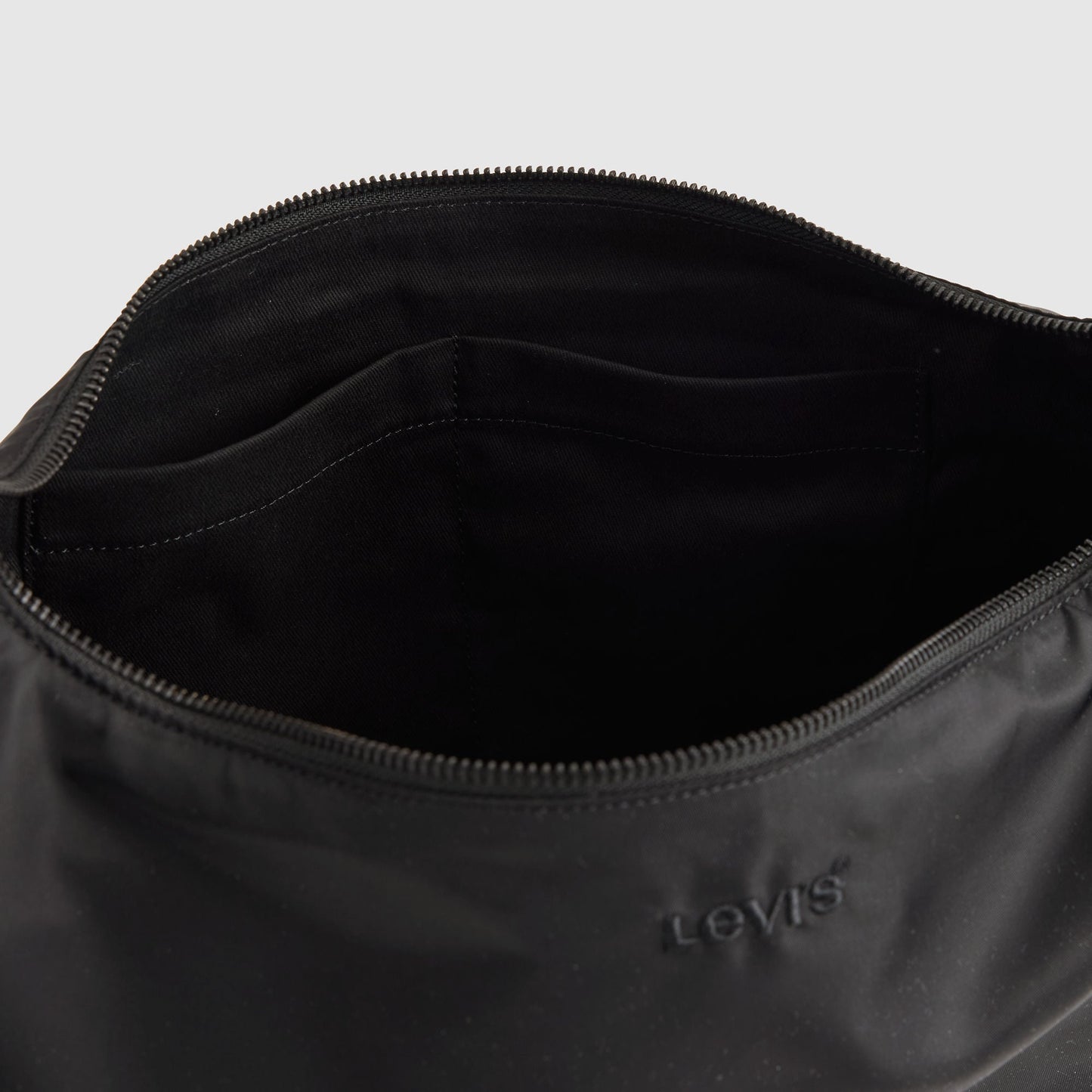 Levi's® Women's Brooklyn Medium Shoulder Bag