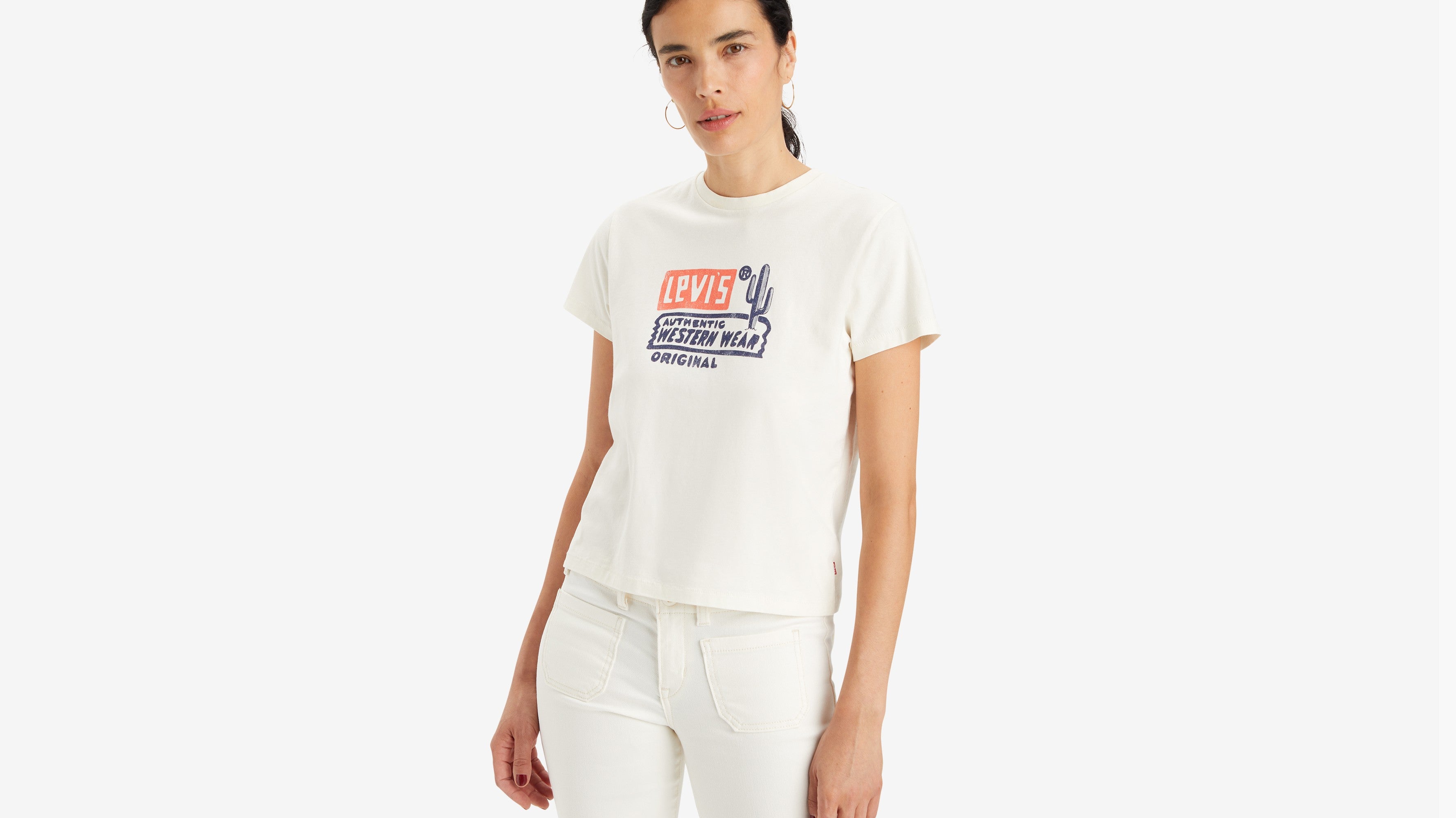 white t shirt levis