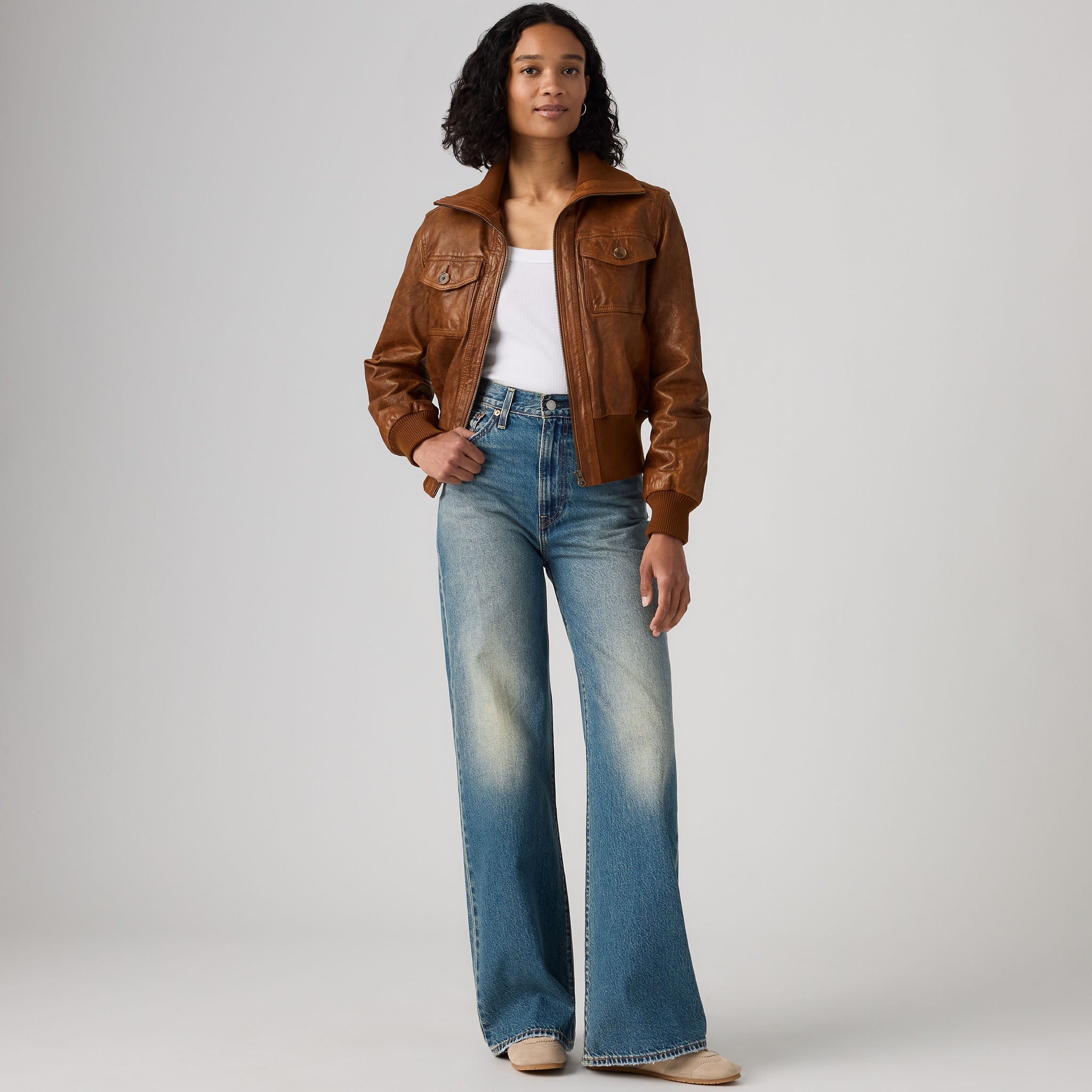 Levi's® Women's Ribcage Wide-Leg Jeans - Medium Indigo | Levi's SG