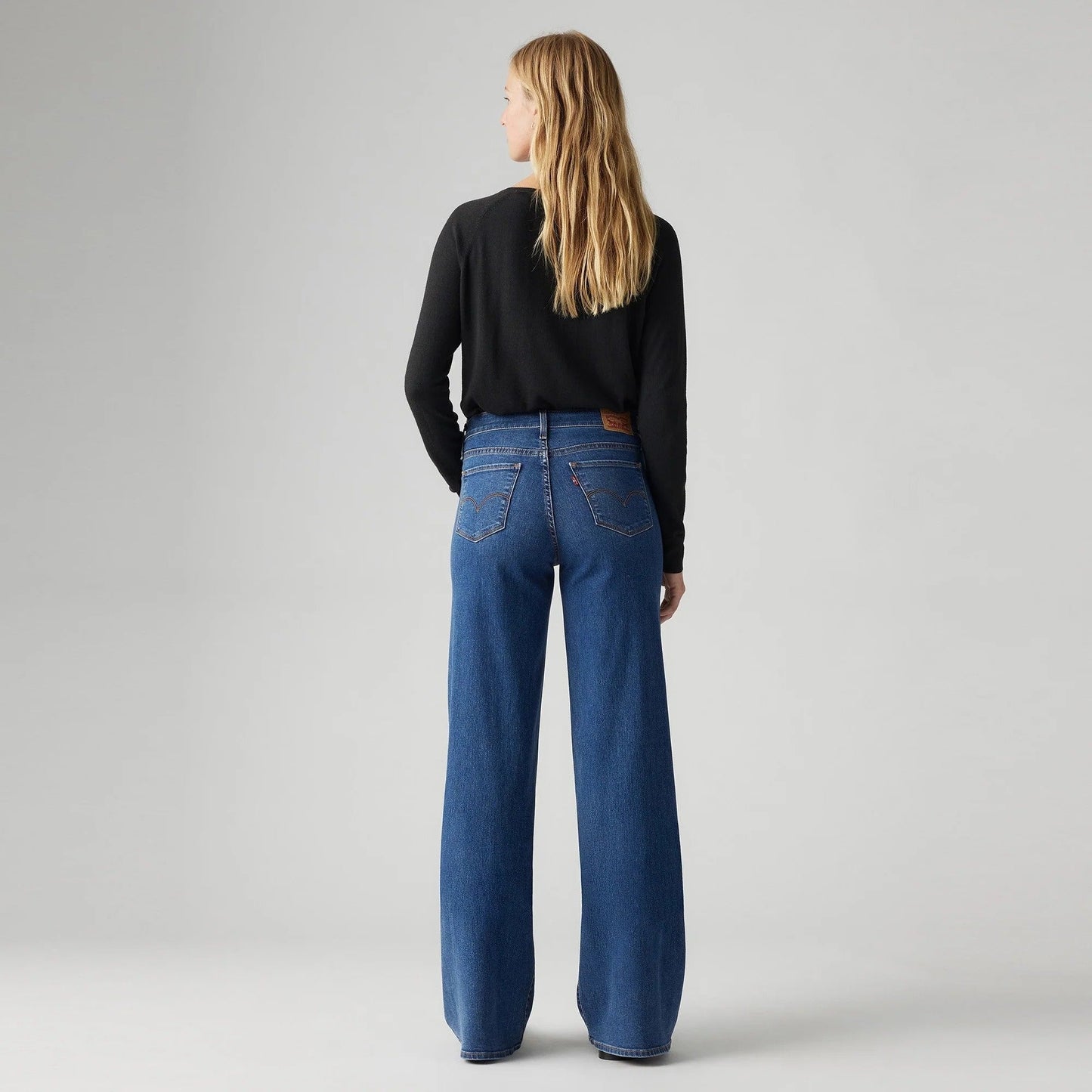 Levi's® Women's 318 Shaping Wide-Leg Jeans