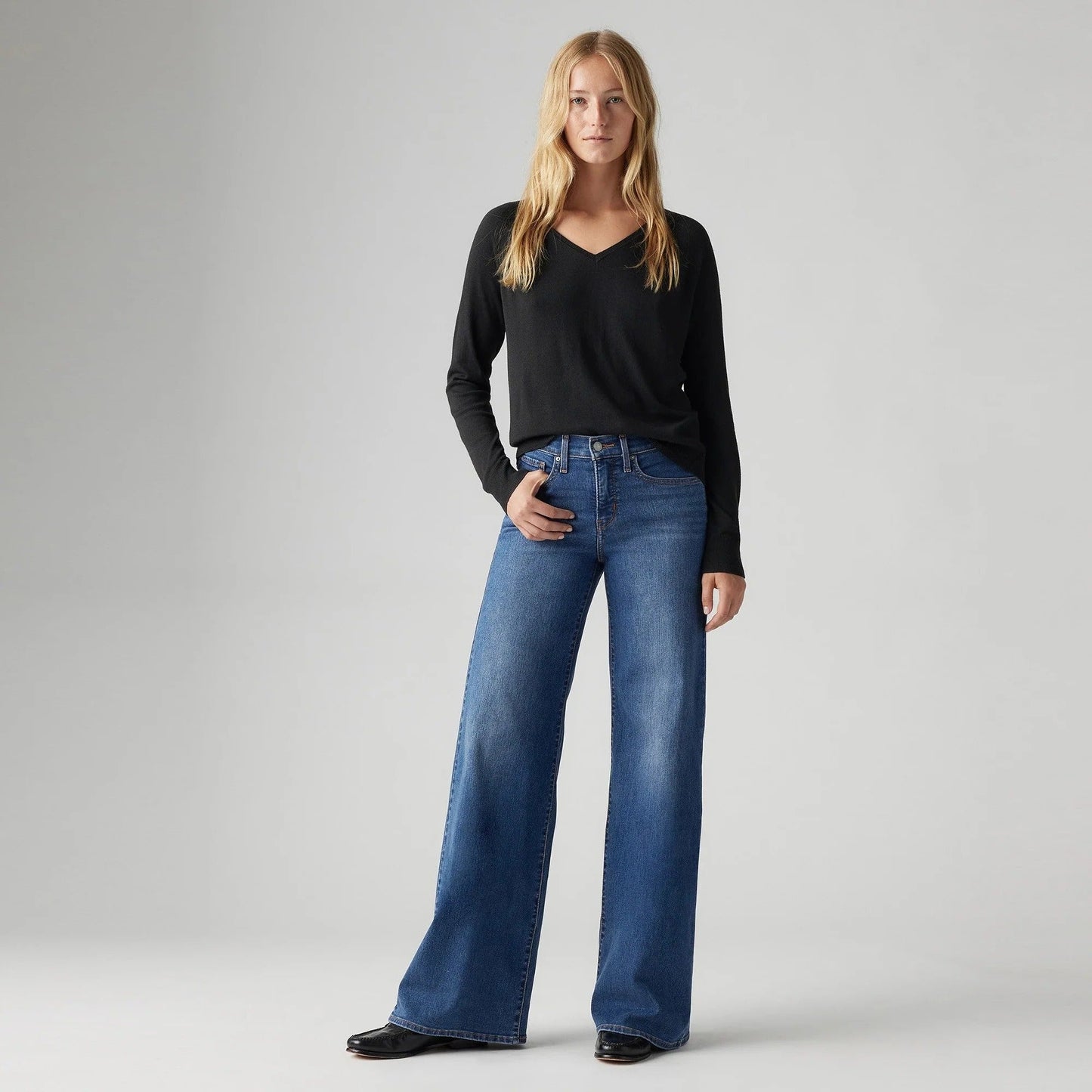 Levi's® Women's 318 Shaping Wide-Leg Jeans