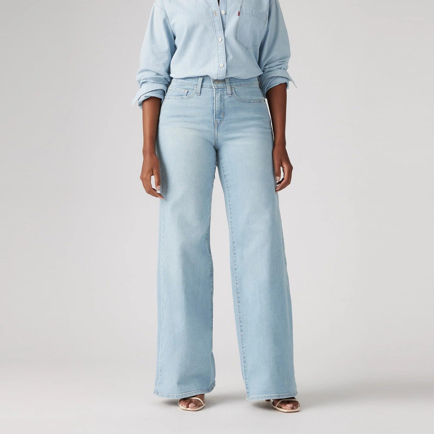 Levi's® Women's 318 Shaping Wide-Leg Jeans