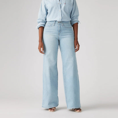 Levi's® Women's 318 Shaping Wide-Leg Jeans