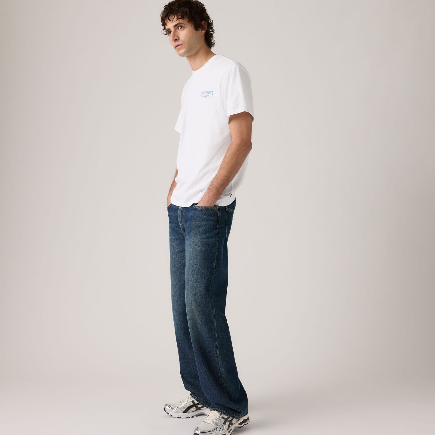 Levi's® Men's Relaxed Short-Sleeve Graphic T-Shirt