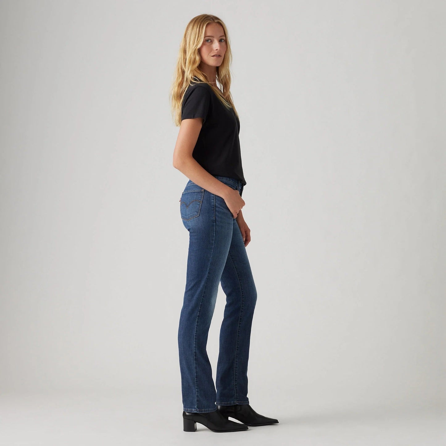 Levi's® Women's 314 Shaping Straight Jeans