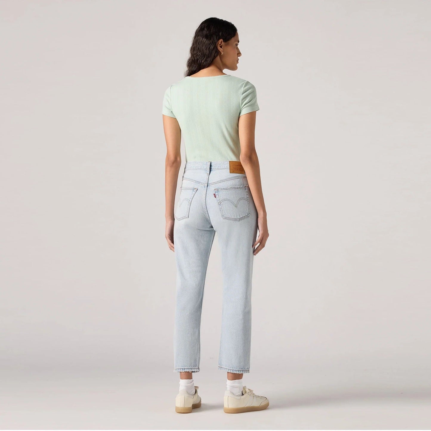Levi’s® Women’s 501® Original Lightweight Cropped Jeans