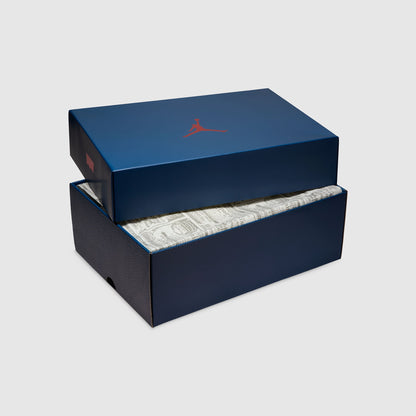 Air Jordan 3 x Levi’s®
Black Denim Sneakers