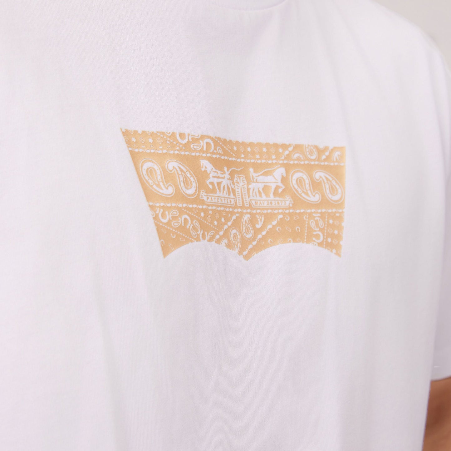 Levi's® Lunar New Year Men's Foiled Batwing Short-Sleeve Tee