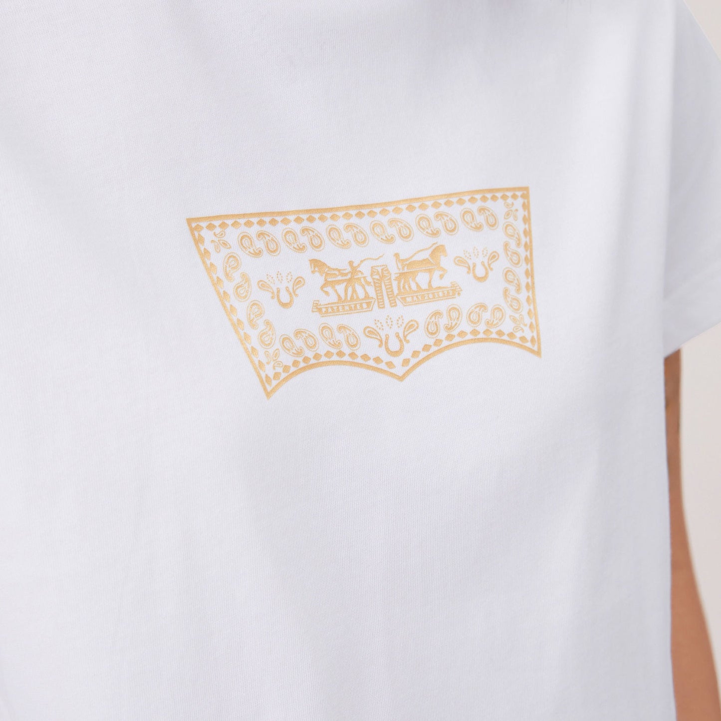 Levi's® Lunar New Year Women's Short-Sleeve Batwing Tee