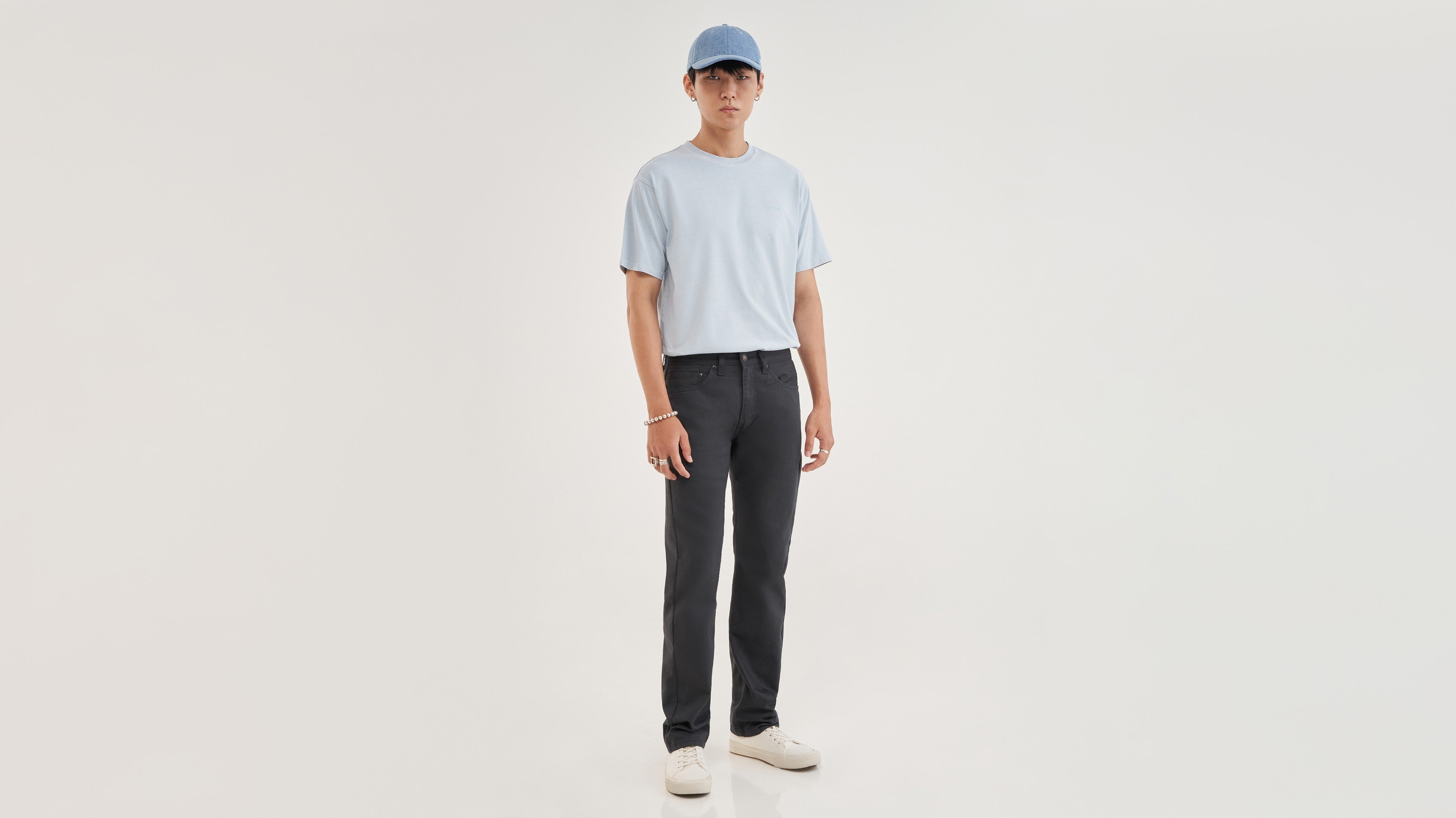 Levi's men's 505 white jeans best sale