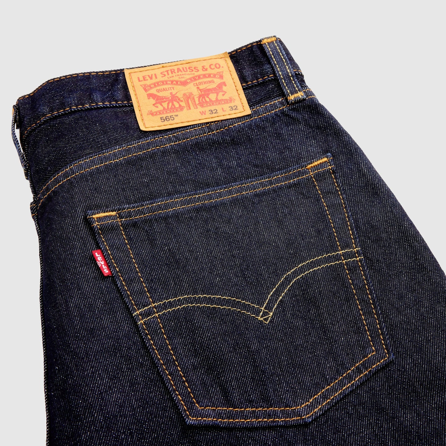 Levi's® Men's 565™ Loose Straight Jeans