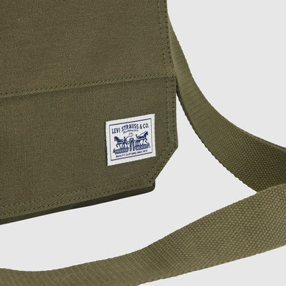 Levi's® Men's Duboce Messenger Bag