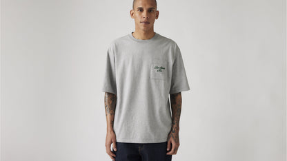 Levi's® Men's Half-Sleeve Graphic Pocket T-Shirt