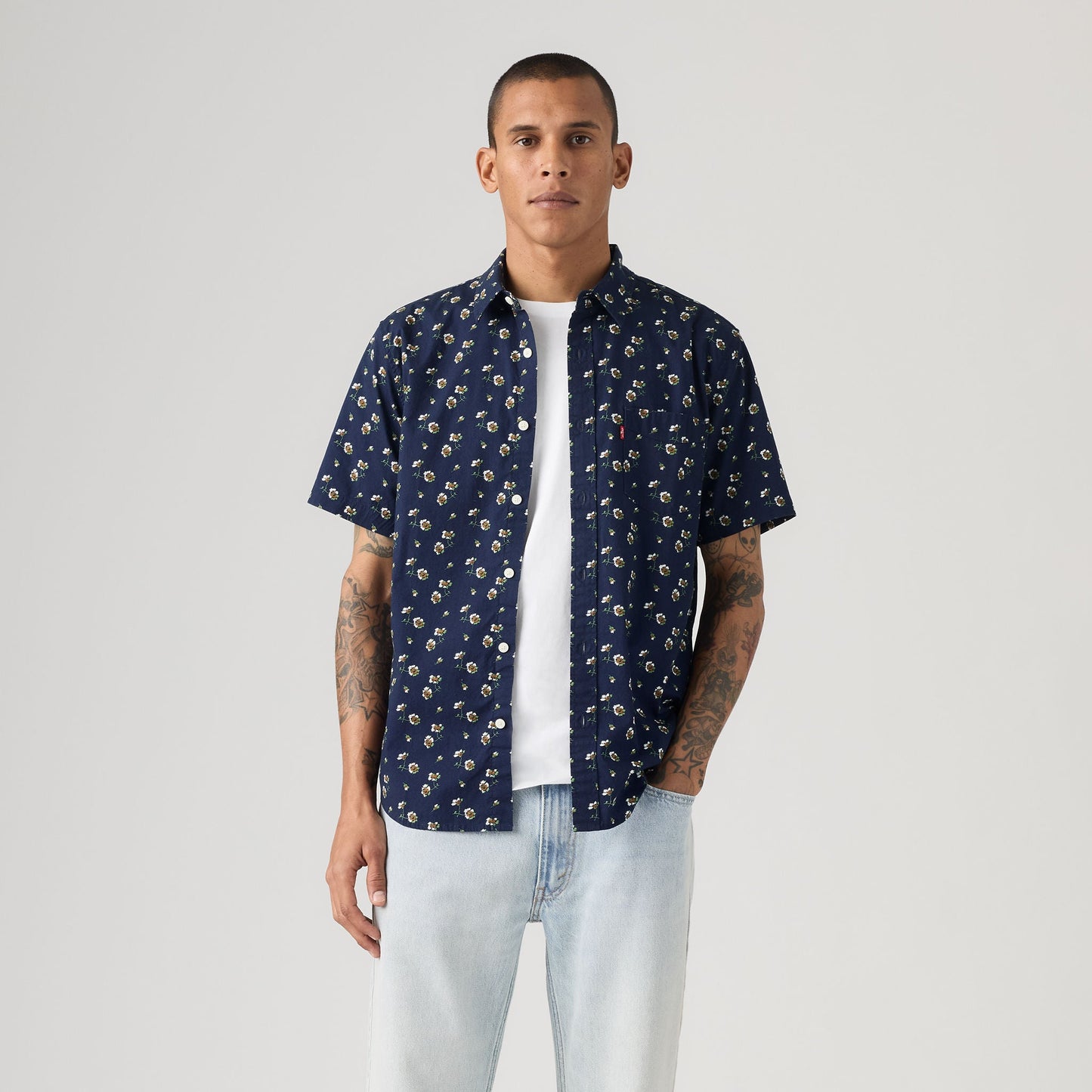 Levi's® Men's Short-Sleeve Classic Standard Fit Shirt