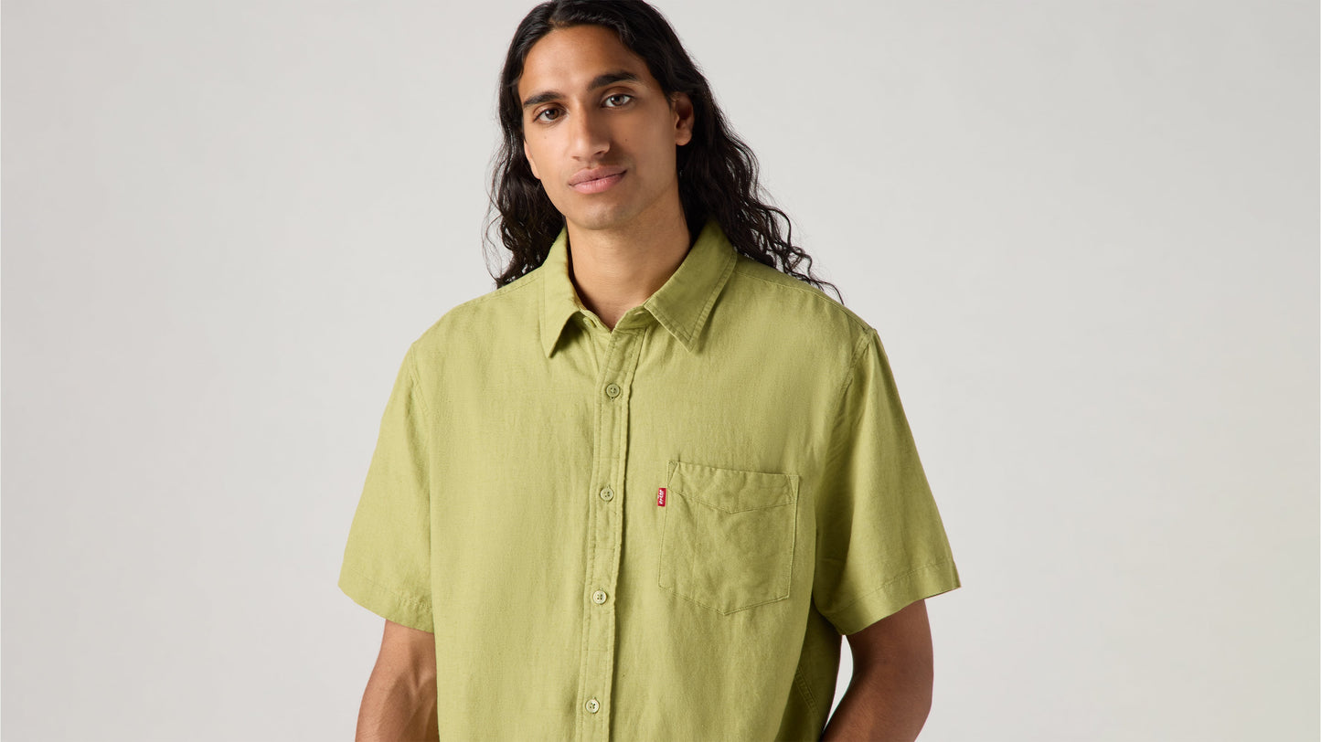 Levi's® Men's Short-Sleeve Sunset Pocket Standard Fit Shirt