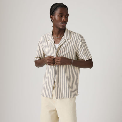 Levi's® Men's Short-Sleeve Sunset Standard Camp Shirt