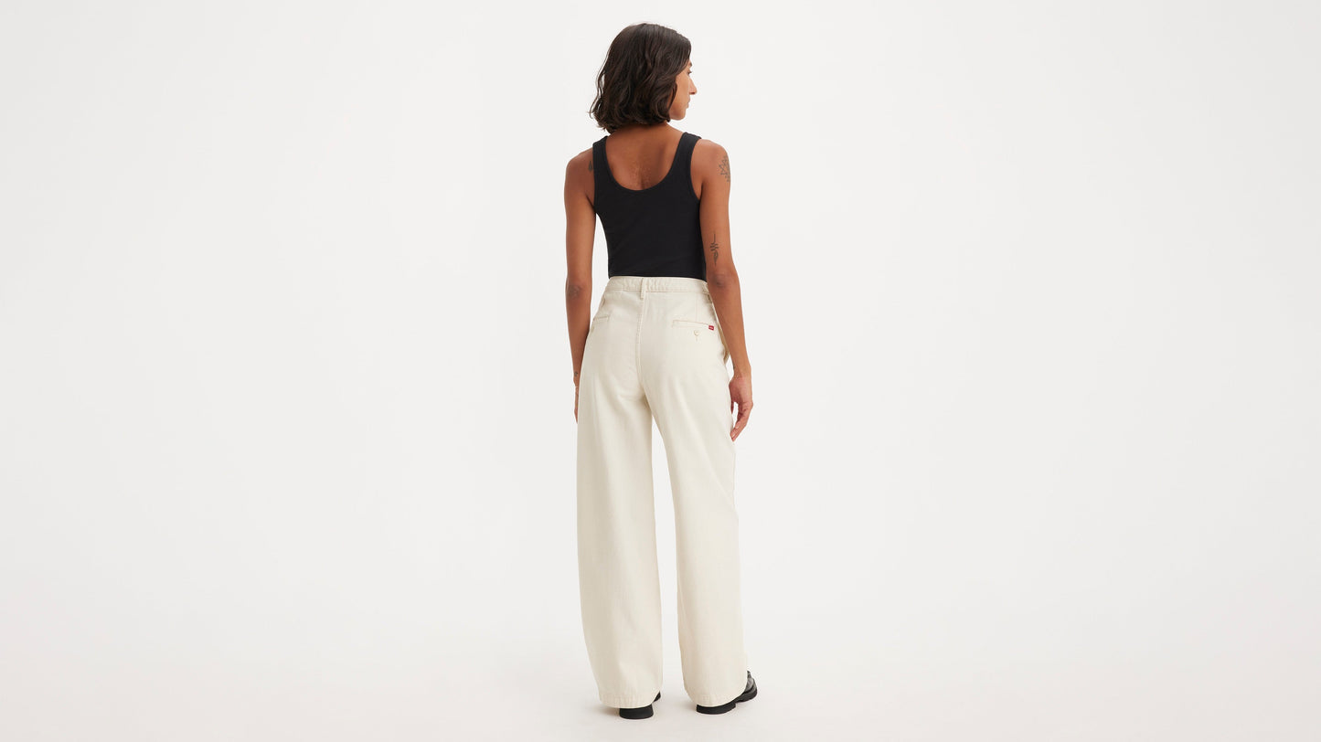 Levi's® WellThread® Women's Soft Straight Orchard Trousers