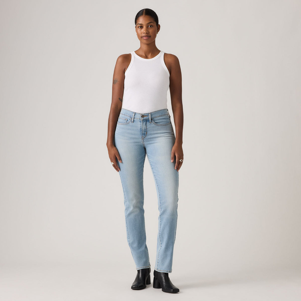 Levi's® Women's 314 Shaping Straight Jeans
