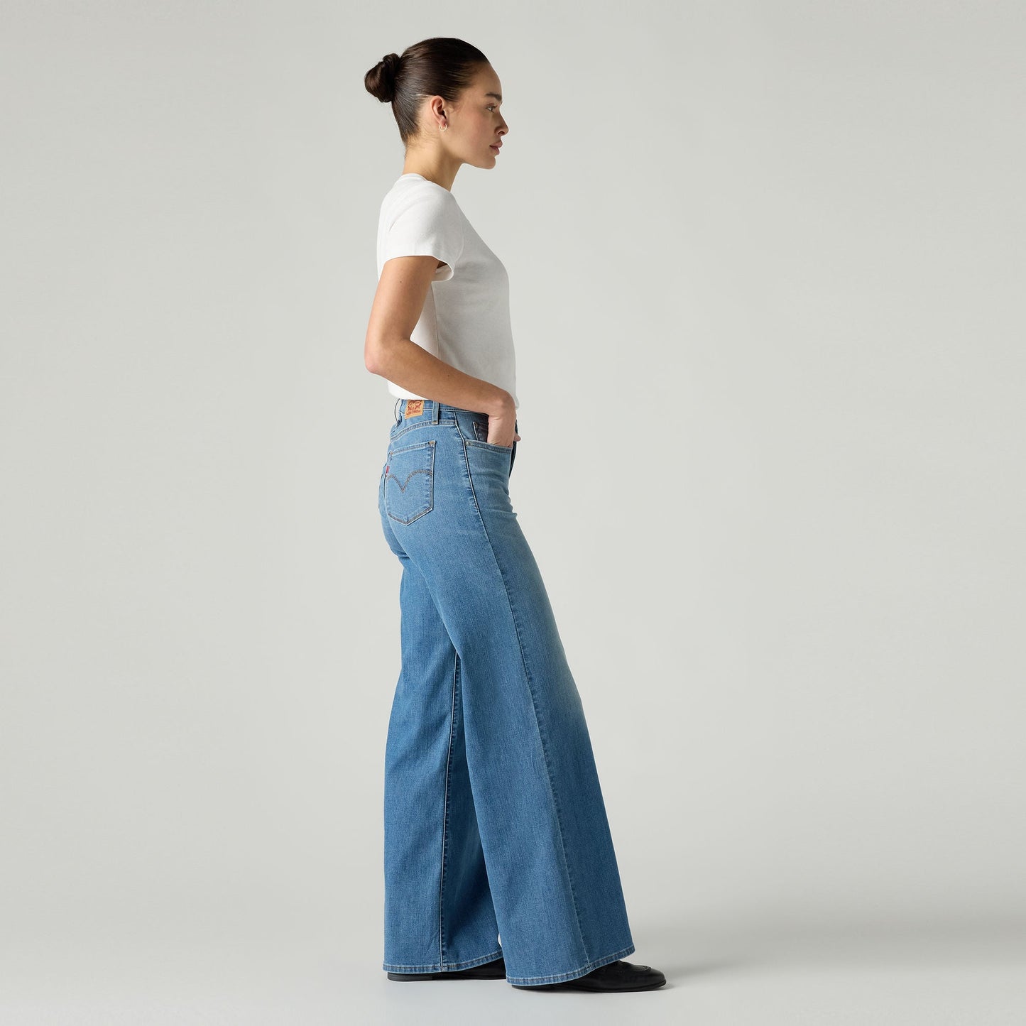 Levi's® Women's 318 Shaping Wide-Leg Jeans
