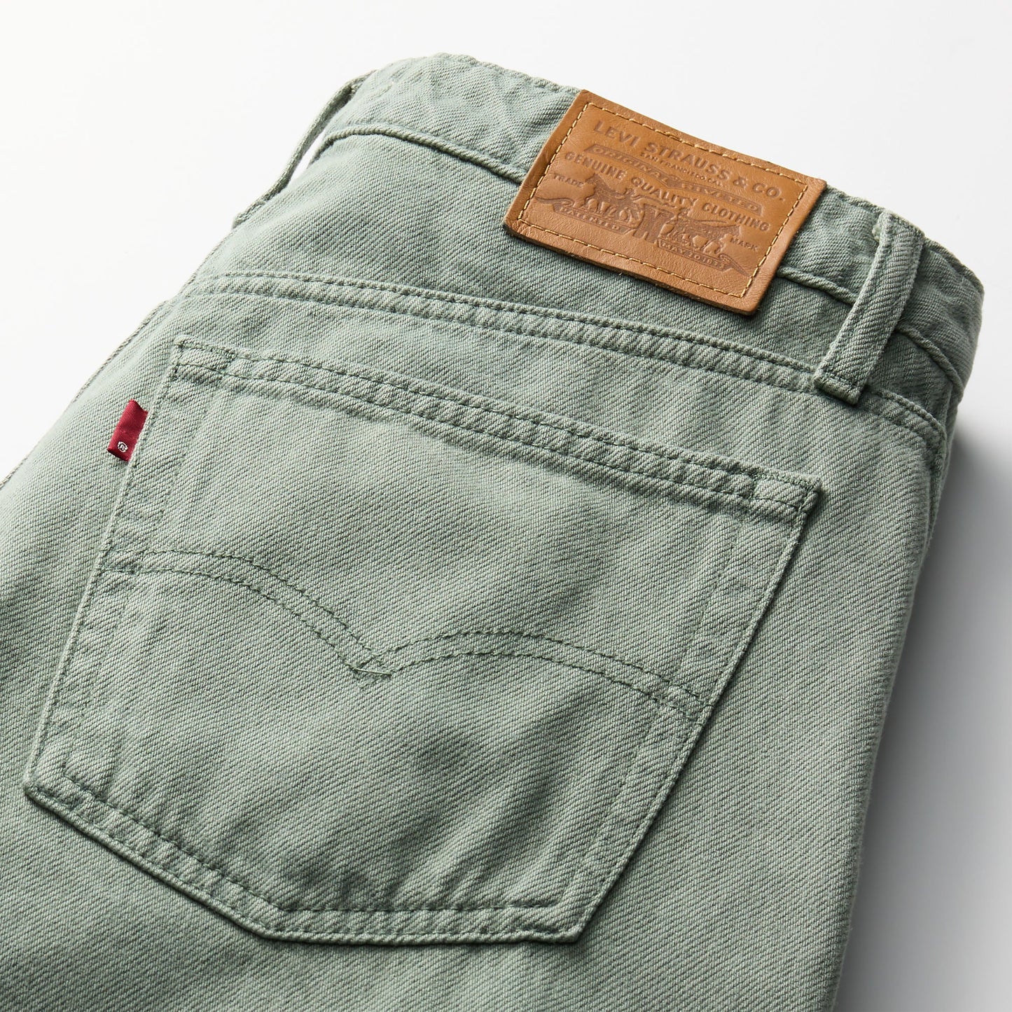 Levi's® Women's Baggy Dad Barrel Jeans