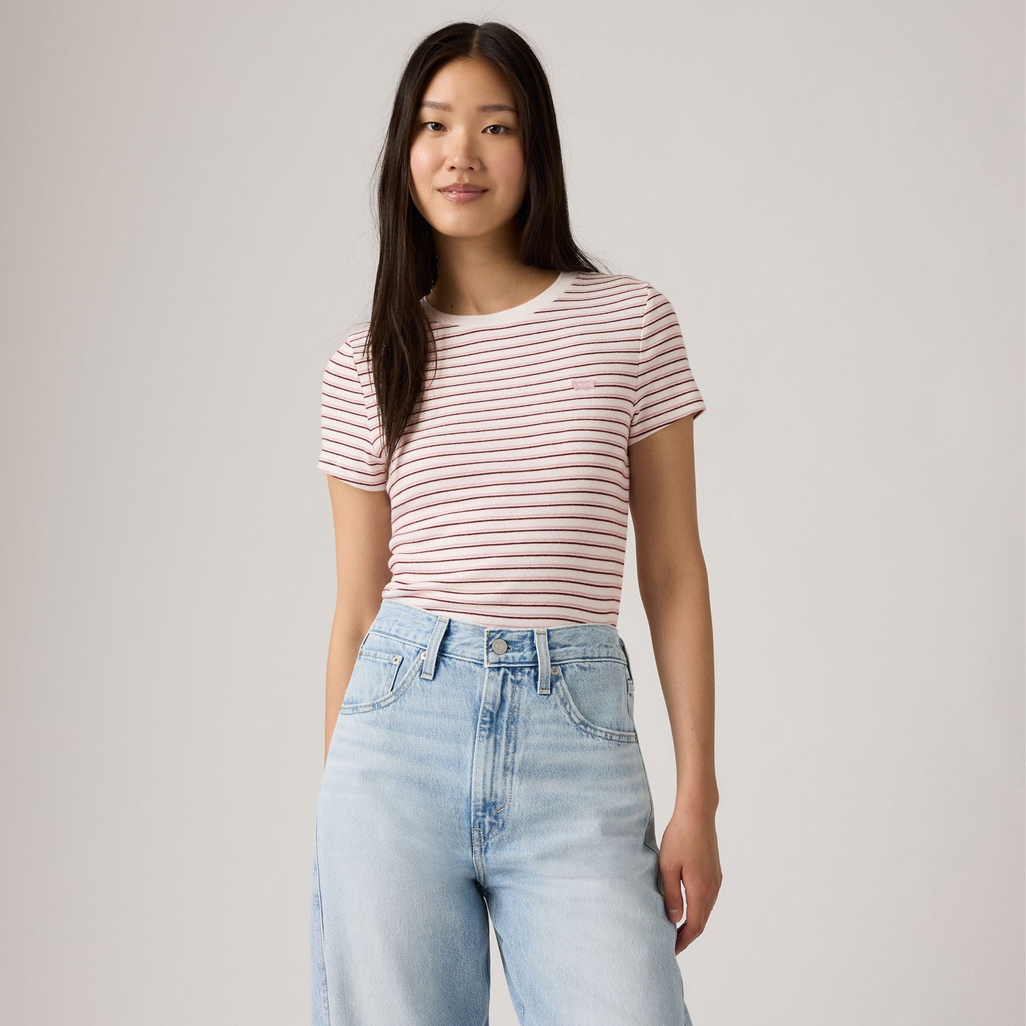 Levi's® Women's Essential Housemark Short-Sleeve Tee