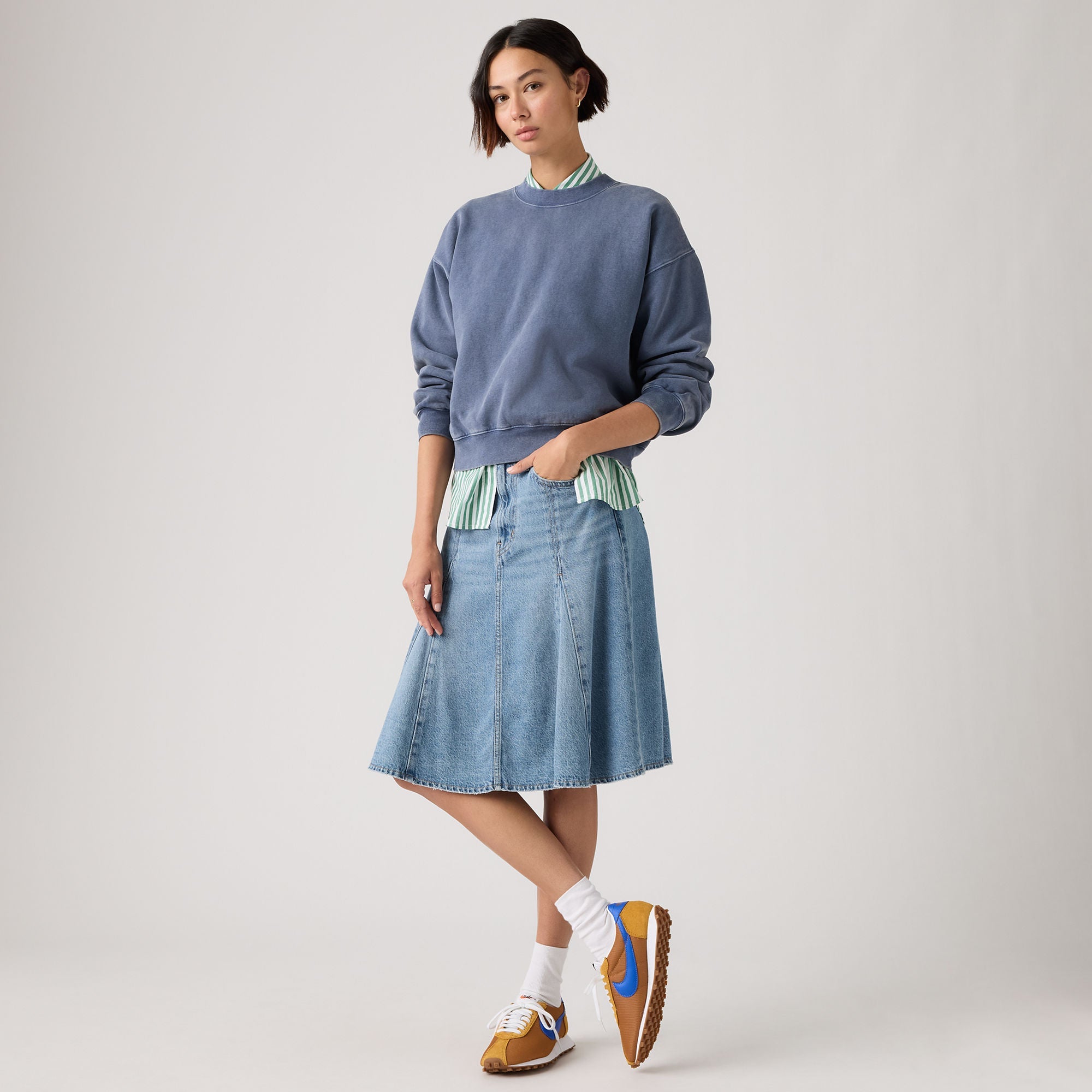 Levi's® Women's Godet Knee-Length Skirt - Medium Indigo | Levi's SG