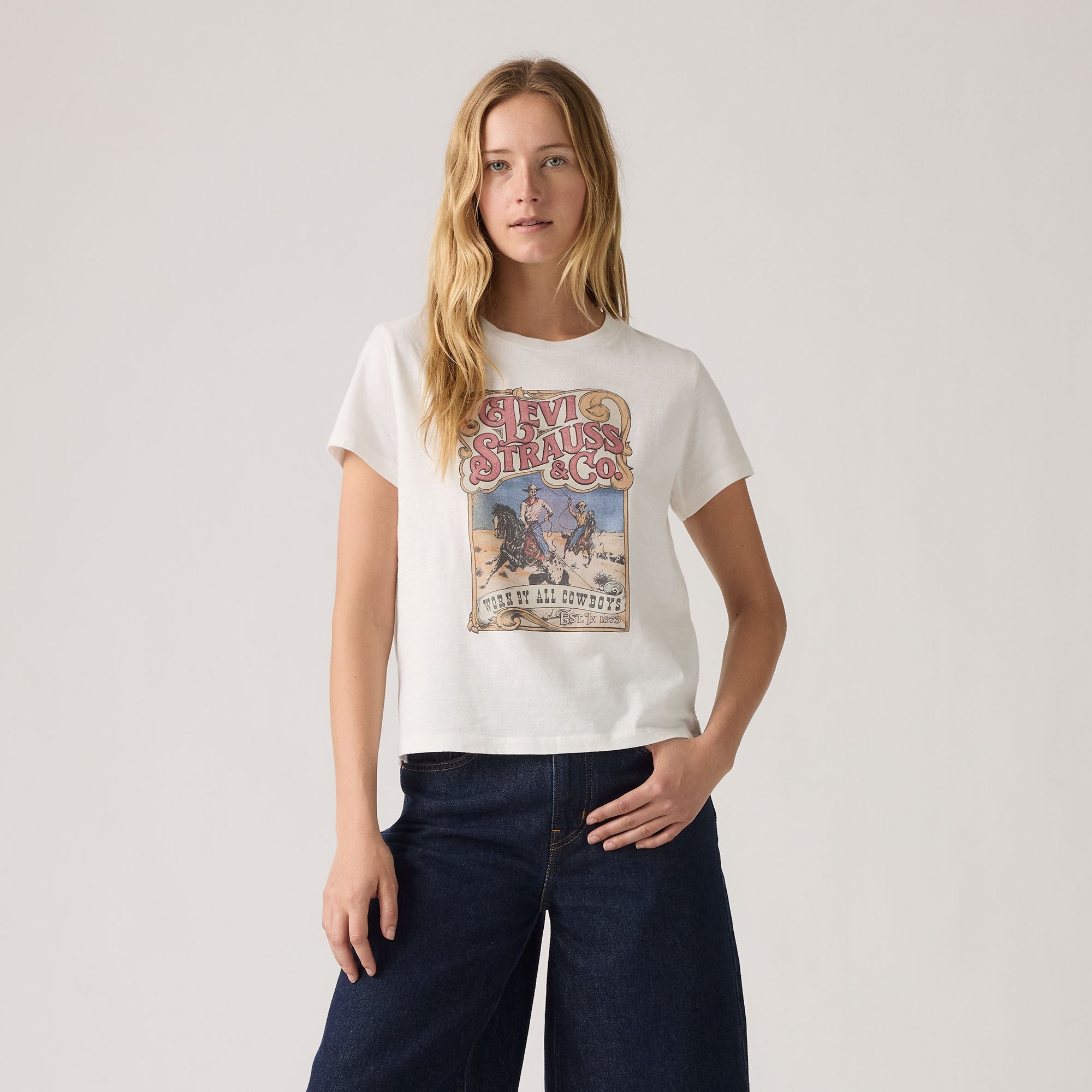 Levi's® Women's Graphic Boxy T-Shirt - Western Archival Worn