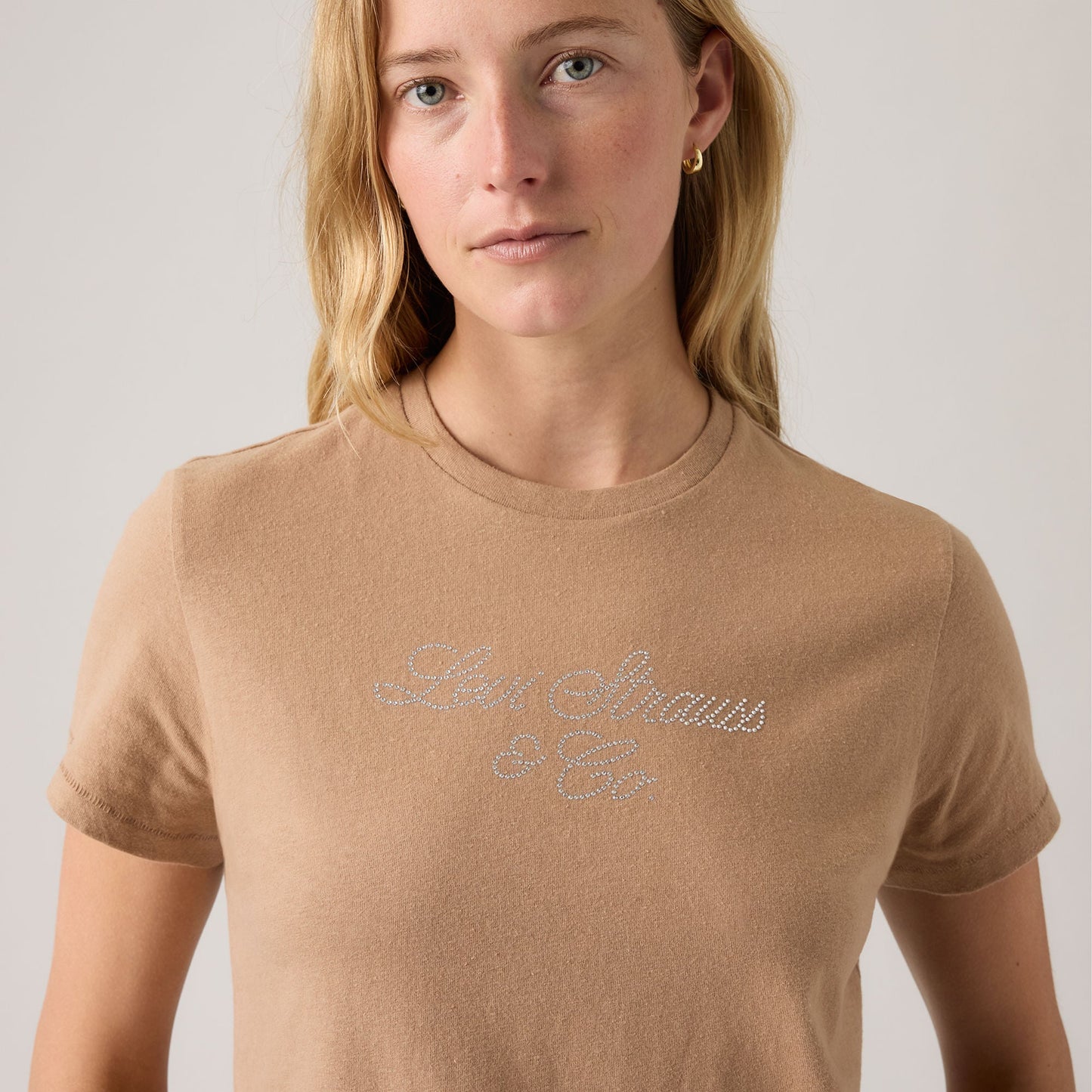 Levi's® Women's Graphic Classic Tee