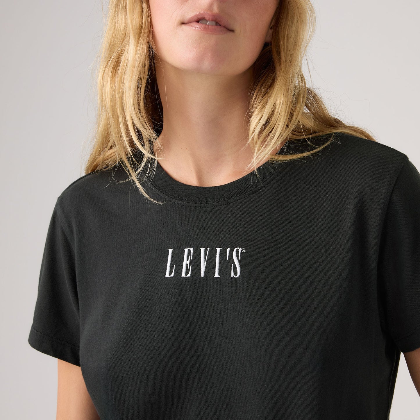 Levi's® Women's Graphic Favorite Tee
