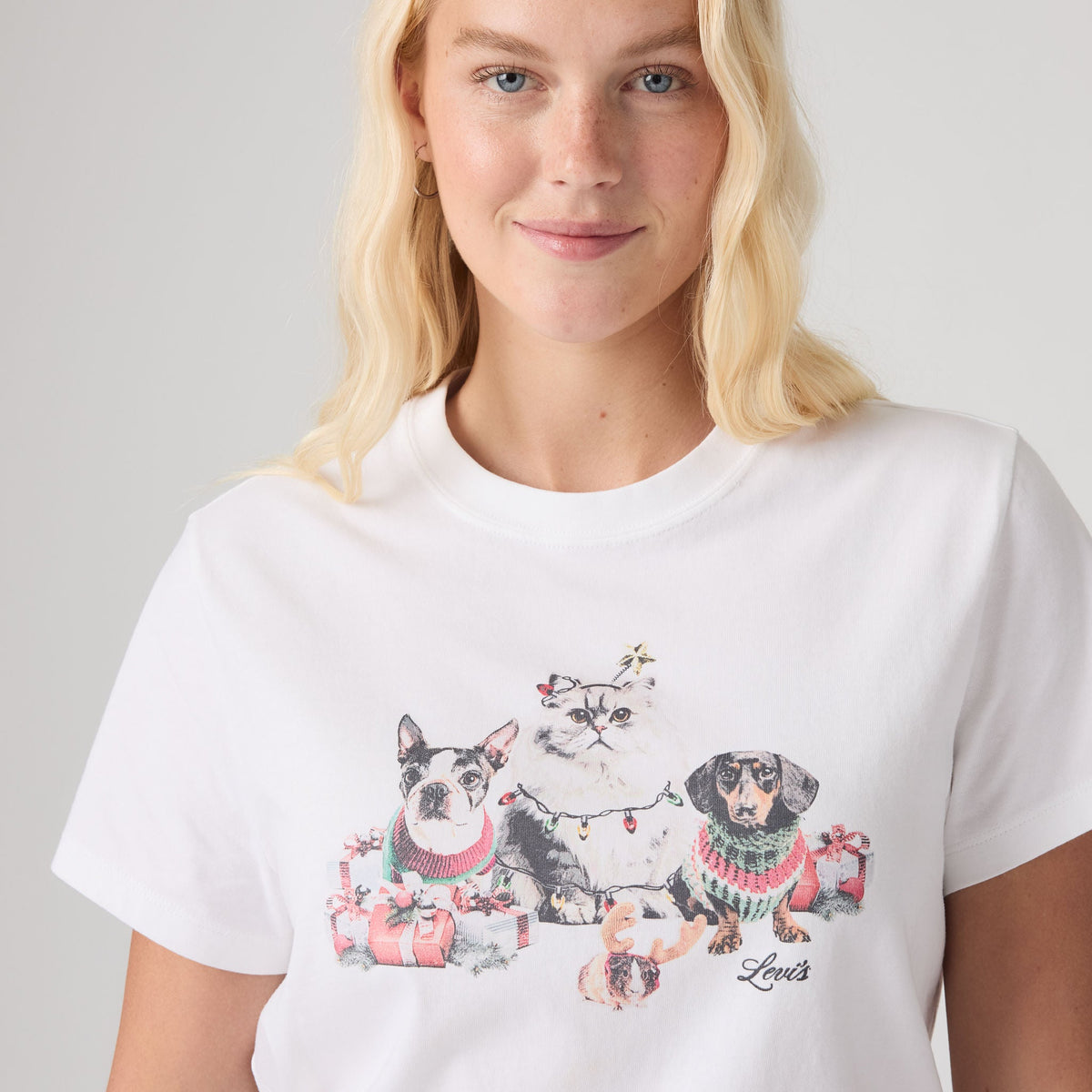 Levi's® Women's Graphic Favorite Tee