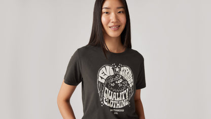 Levi's® Women's Graphic Iconic Tee