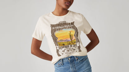 Levi's® Women's Graphic Iconic Tee