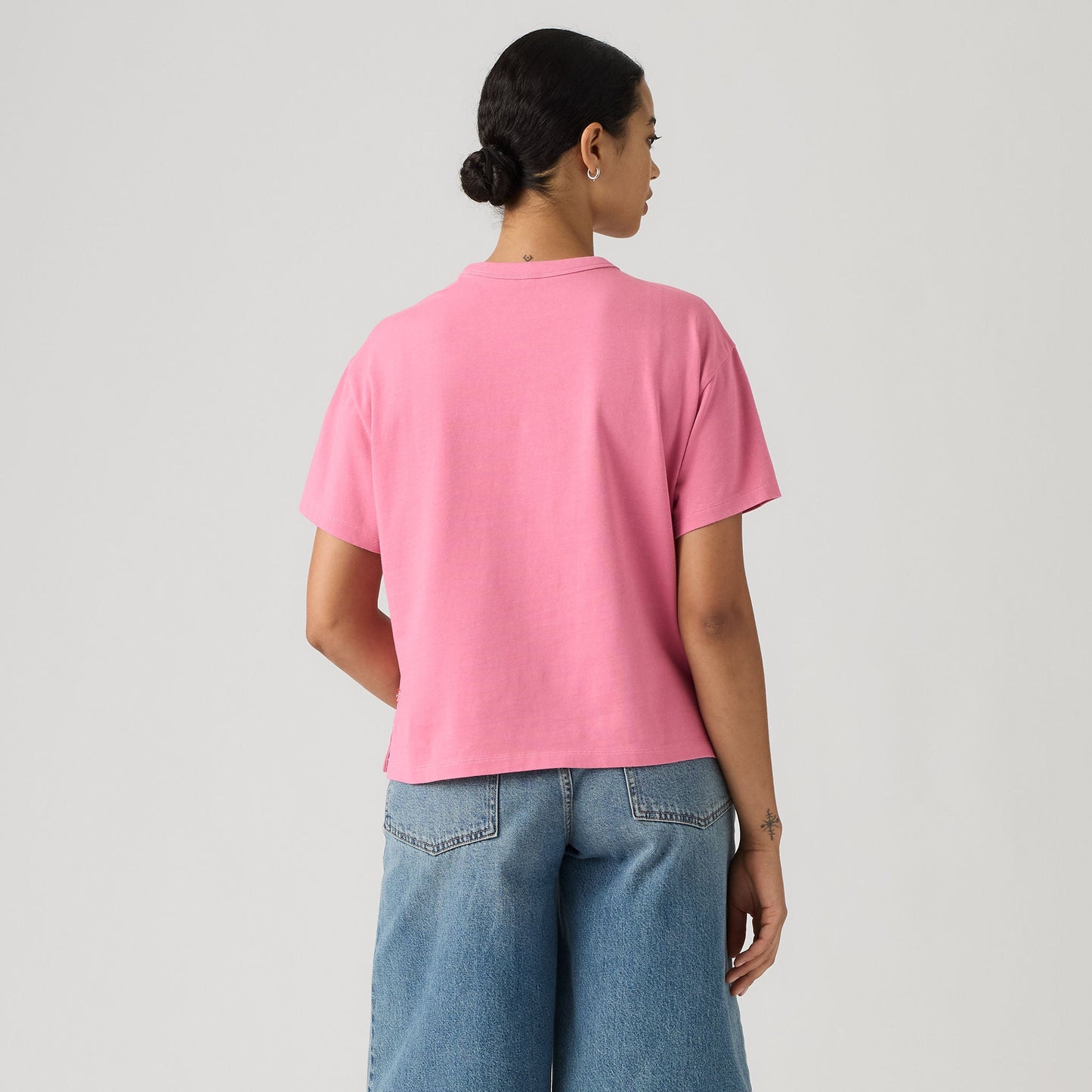 Levi's® Women's Graphic Vintage Short-Sleeve Tee