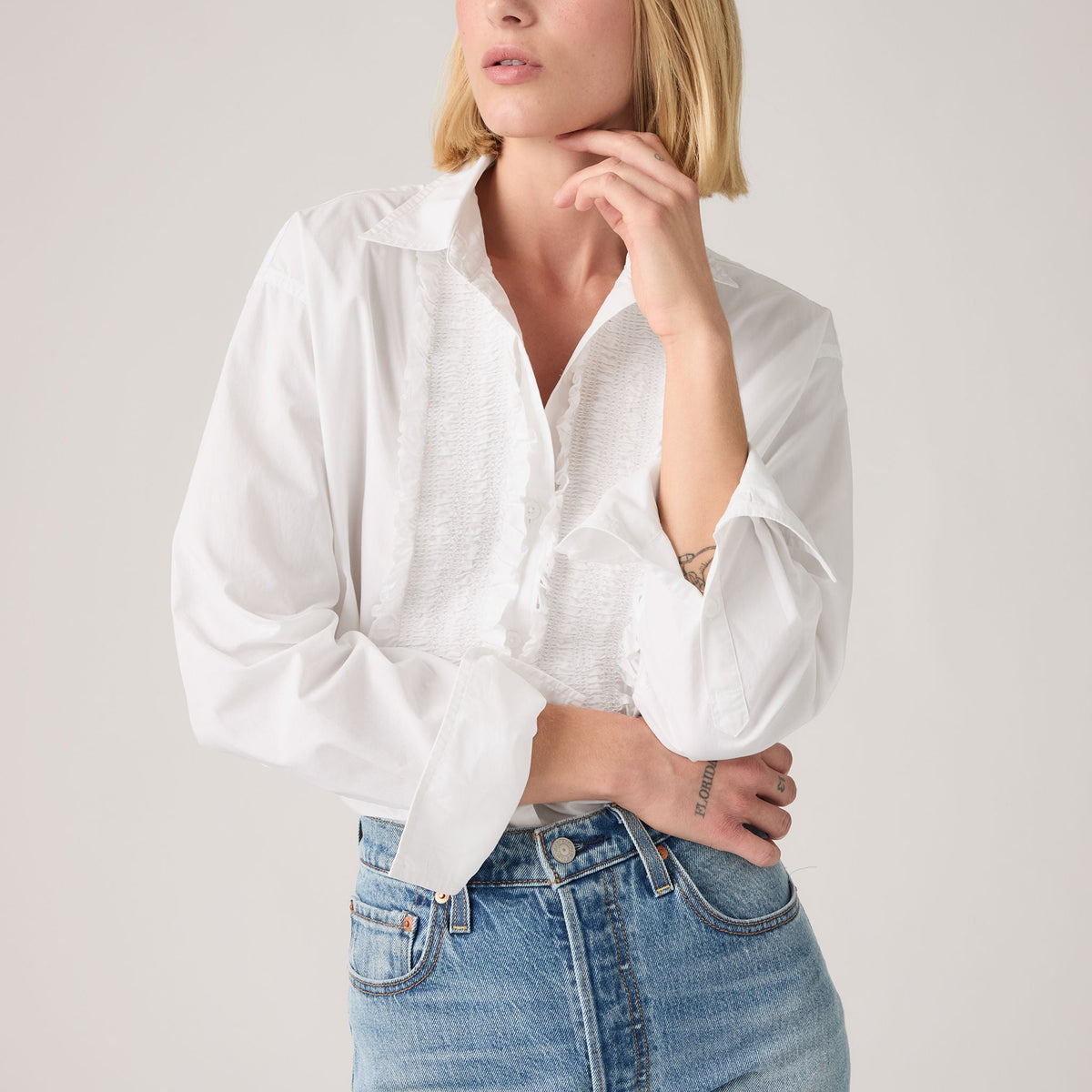 Levi's® Women's Harlie Boyfriend Tuxedo Ruffle Shirt