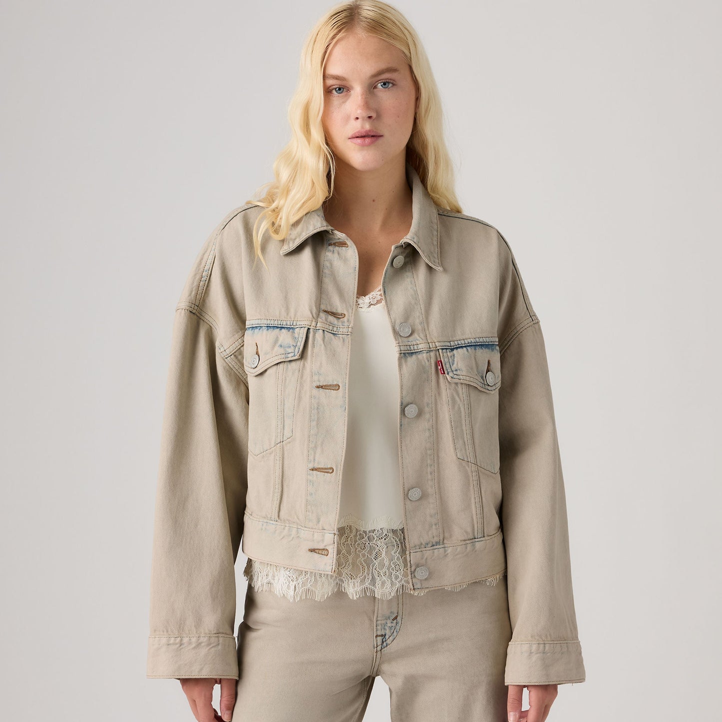 Levi's® Women's Loose Crop Trucker Jacket