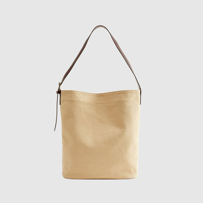 Levi's® Women's Medium Heritage Bag