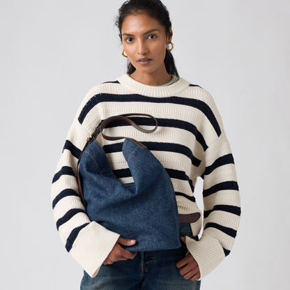 Levi's® Women's Medium Heritage Bag