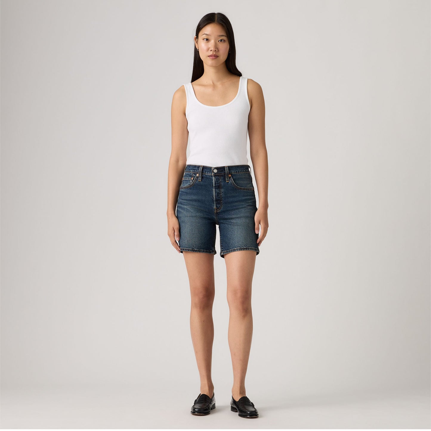 Levi's® Women's Mid-Thigh Shorts