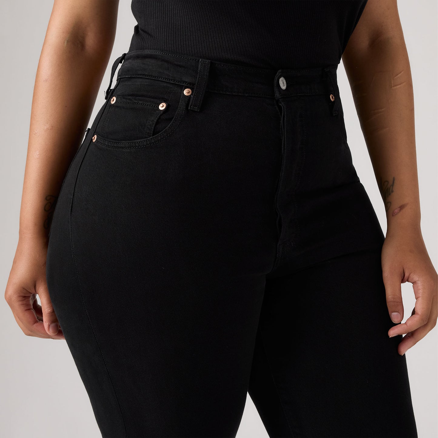 Levi's® Women's Ribcage Straight Ankle Jeans