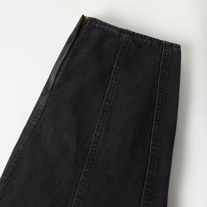 Levi's® Women's Seamed Flare Skirt