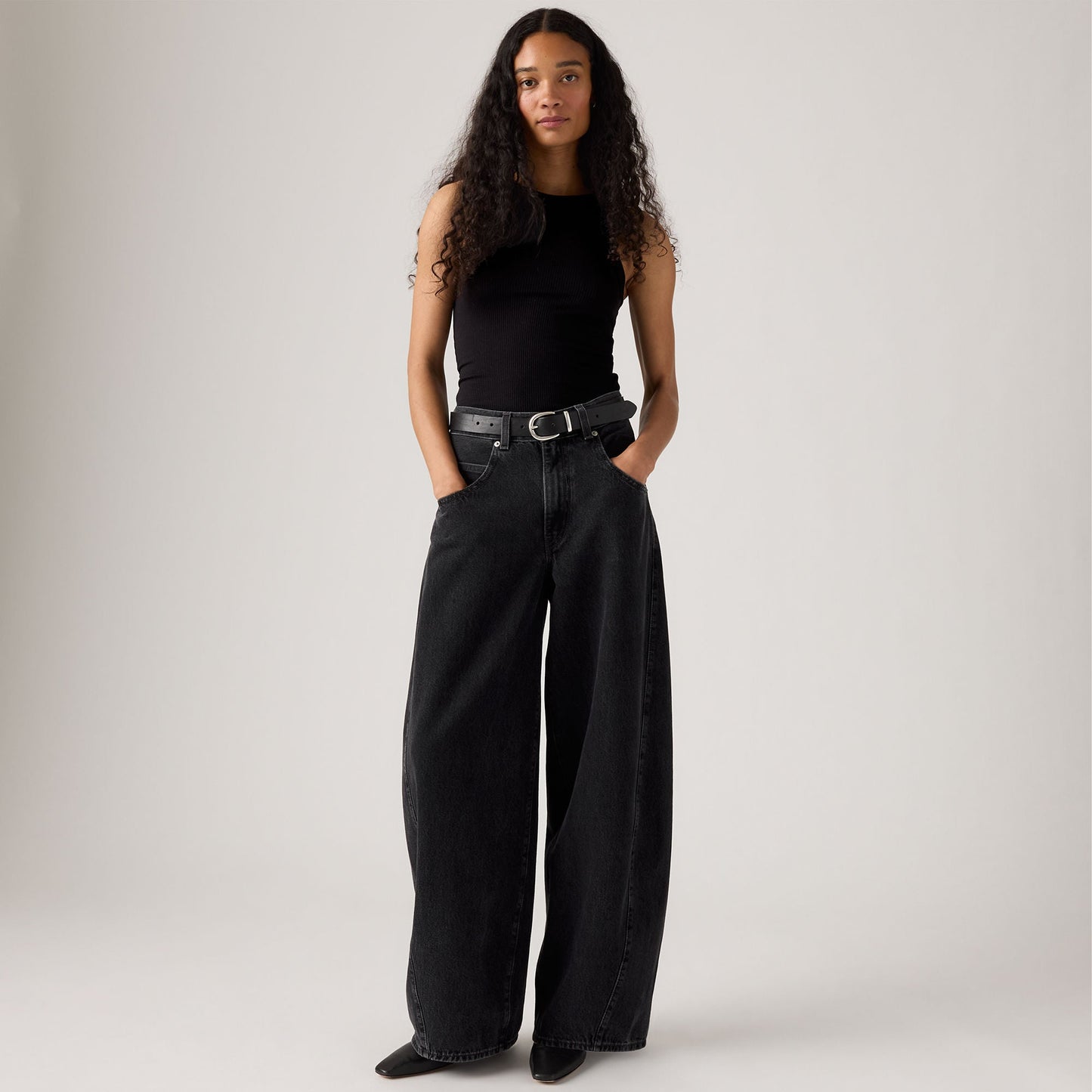 Levi's® Women's Super Baggy Barrel Jeans