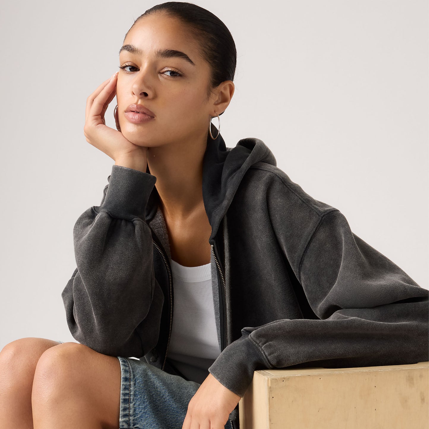 Levi's® Women's Vintage Relaxed Full-Zip Hoodie
