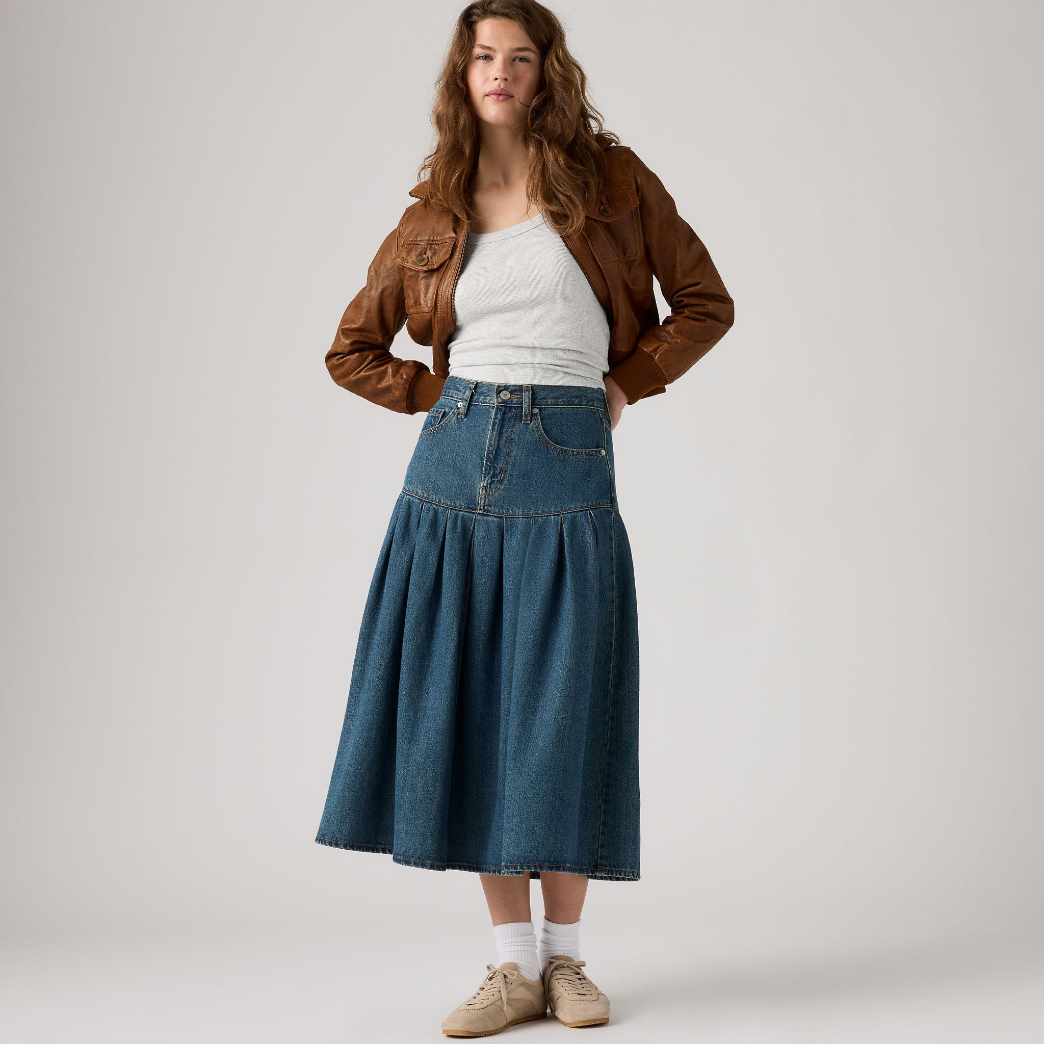 Levi's® Women's Yoked Pleated Skirt - Dark Indigo | Levi's SG