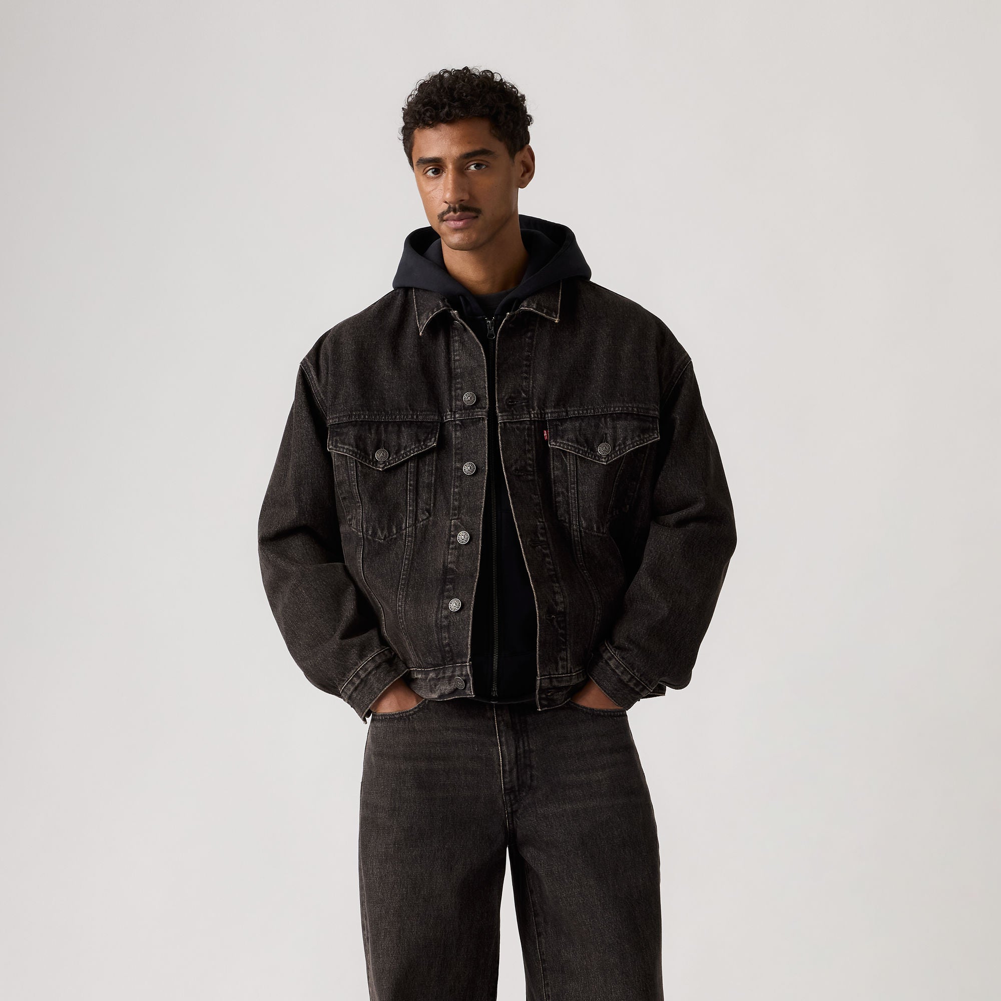 Levi's × Jordan タイプ3 Trucker Jacket (M) Levi's® x Jordan Type III Trucker Jacket - Black | Levi's SG
