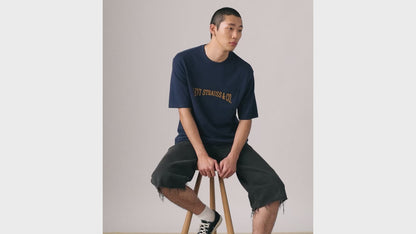 Levi's® Men's Half-Sleeve Graphic Pocket T-Shirt